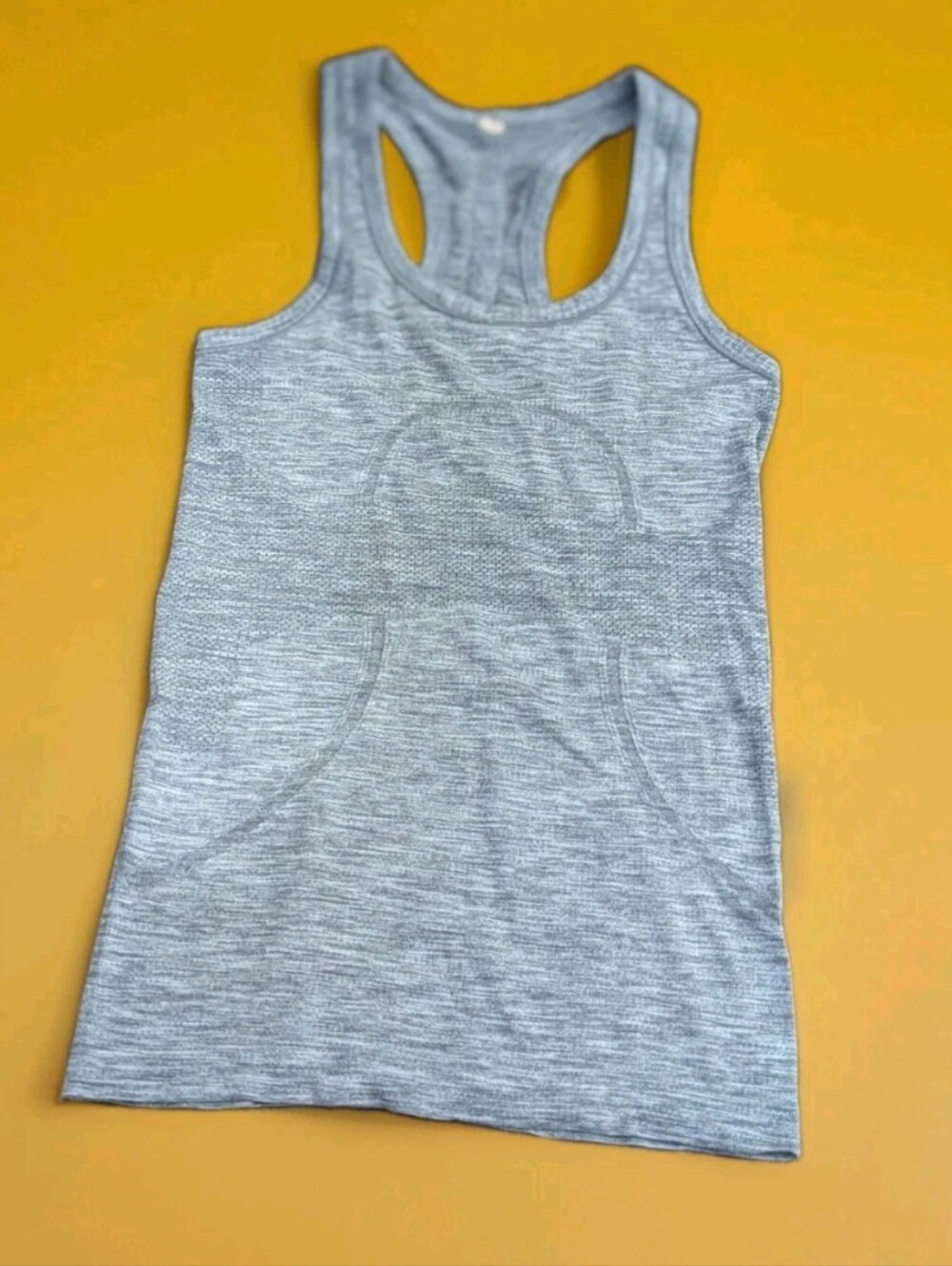 Lululemon Swiftly Tech Racerback Tank Top Size 2 Heathered Gray Hip Length